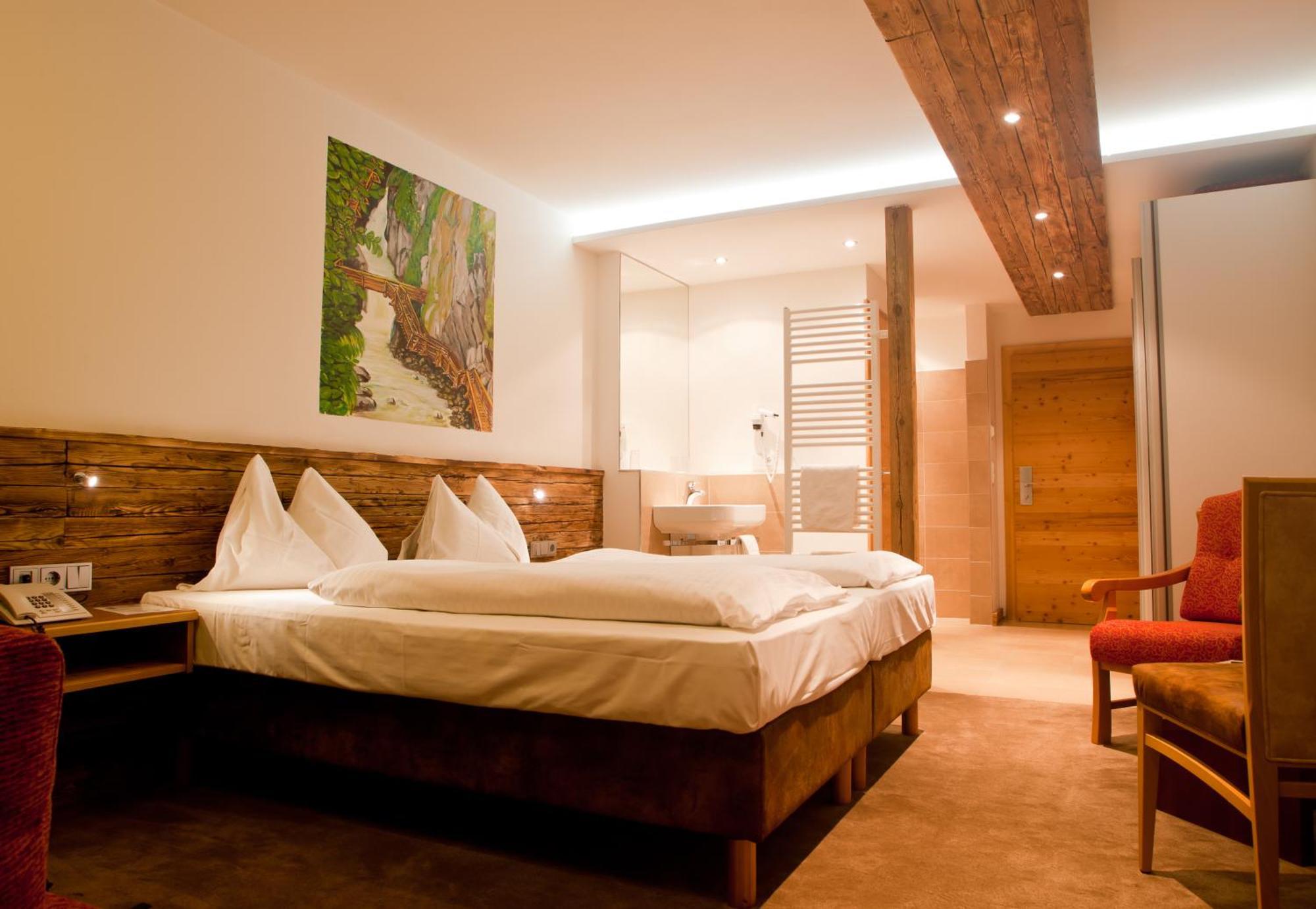 Mitteregger - Place In Town With Summercard Included 3* Kaprun